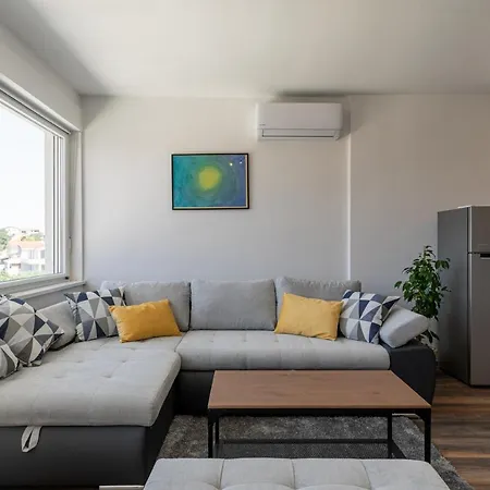 Apartments Korana Pula Exterior photo