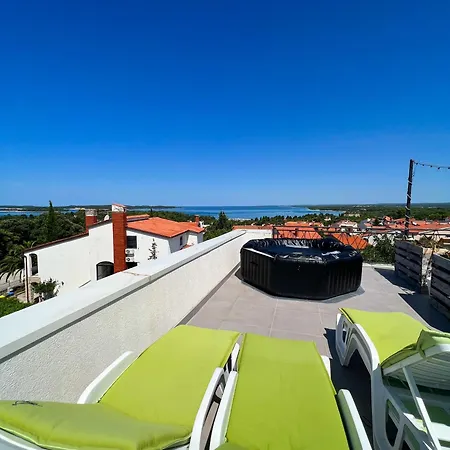 Apartments Korana Pula Exterior photo